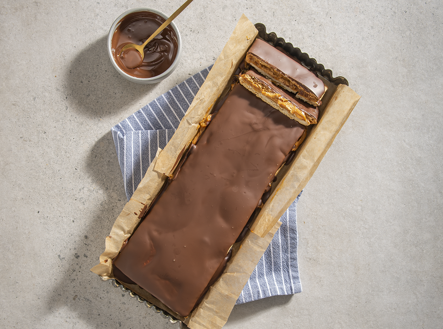 Chocolate Peanut Butter Shortcrust Bars